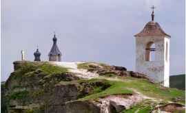 Скальные церкви Молдовы