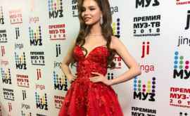 Miss Russia 2018 în rochia unui designer moldovean la prezentarea premiilor Muz TV VIDEO 