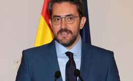 Министр Испании подал в отставку не проработав и недели
