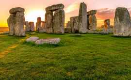 Solstiţiul de vară a fost celebrat de mii de oameni la Stonehenge