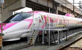 В Японии запустят тематический поезд Hello Kitty