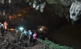 В Таиланде обнаружили всех пропавших в пещере подростков Их искали девять дней