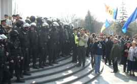 Почти половина населения Молдовы боится нового 7 апреля исследование