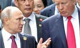 CNN Трамп настаивал на встрече с Путиным с глазу на глаз для избежания утечек