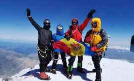 Moldovenii au cucerit Elbrusul dintro singură lovitură FOTO