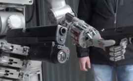 Rusia va trimite anul viitor doi roboți androizi în spațiu