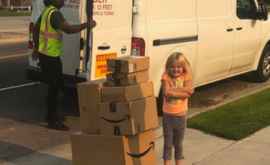 O fetiță a procurat pe ascuns jucării de sute de dolari