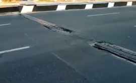 Drumarii au astupat din greșeală cusătura de deformare de pe viaduct VIDEO