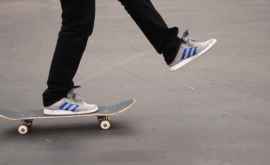 Skateboardul la salvat pe un adolescent de fulger