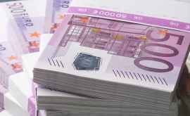Deținătorii bancnotelor de 500 de euro ar trebui să se grăbească