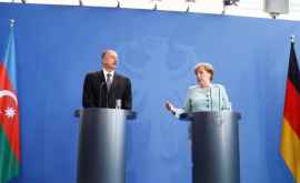 Меркель предложила урегулировать конфликт в Нагорном Карабахе