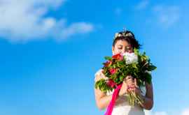 Невероятно Женщина вышла замуж за саму себя организовав роскошную вечеринку ФОТО