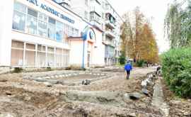 O parcare din Chișinău va fi transformată întro zonă urbană de socializare şi lectură FOTO