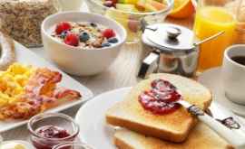 Alimentele care nu trebuie să lipsească de la micul dejun