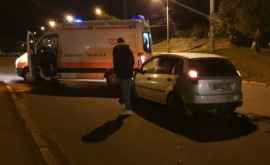 Accident în capitală o femeie însărcinată a fost transportată la spital