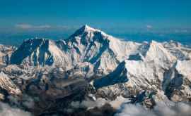 В Непале снежная буря разрушила лагерь альпинистов