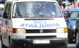 Accident la Bălţi o ambulanţă sa ciocnit cu un automobil