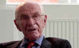 Un medic în vîrstă de 106 ani este bunicul alergiilor și a uimit lumea medicală VIDEO