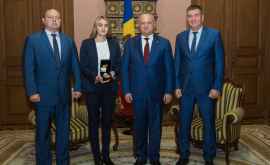 Олимпийская чемпионка Татьяна Салкуцан получила Почетную грамоту от президента