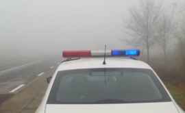 Ce reguli trebuie să respecte şoferii atunci cînd conduc pe timp de ceață