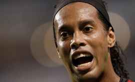 Ronaldinho a rămas fără paşaport din cauza datoriilor