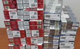 Таможенники изъяли в аэропорту 13 000 незадекларированных сигарет