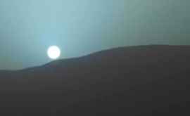 Ровер NASA записал звук восхода Солнца на Марсе АУДИО
