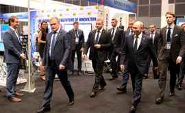 Vladimir Putin rugat să treacă printrun detector de metale în Singapore VIDEO