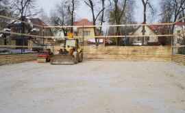 La ce etapă e amenajarea primelor cinci terenuri de sport pentru copii din Chișinău FOTO