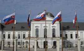 Словакия высылает дипломата России обвинив его в шпионаже