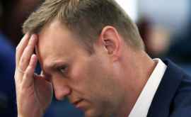 Российский чиновник хочет миллион рублей от Навального