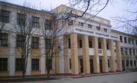 Sute de diplome eliberate de Universitatea de la Tiraspol au fost apostilate de Chișinău