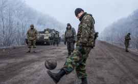 În estul Ucrainei a început armistiţiul de Anul Nou