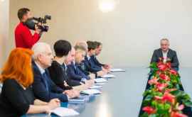 Dodon a convocat o ședință cu consilierii și șefii de direcții ai aparatului Președintelui