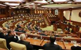 Cîte moțiuni a examinat Parlamentul în patru ani