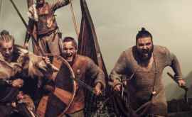 De ce bărbaţii vikingi erau înmormîntaţi alături de armăsari