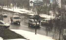 Ninge cu accidente astăzi în capitală alte două maşini avariate