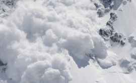 Armata austriacă a provocat avalanșe pentru a redeschide un drum VIDEO