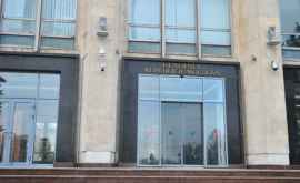 Negocieri pentru vînzare pachetului de 6389 la sută de acţiuni ale Moldindconbank SA