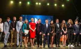 Десятки юношей и девушек удостоились звания Супергерои Молдовы