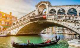 На основных пунктах доступа в Венецию установят турникеты
