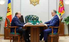 Додон провел встречу с российским послом в Молдове