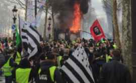 Noi violențe la protestele vestelor galbene în Franța