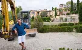 Un bogătaș din Franţa obligat săşi distrugă palatul de 50 mil euro FOTOVIDEO