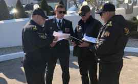 Polițiștii moldoveni instruiți cum să escorteze persoane VIP FOTO