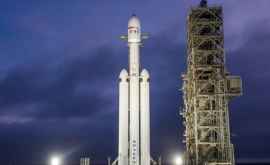 Илон Маск перенес первый коммерческий запуск сверхтяжелой ракеты