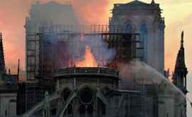 Премьер Испании назвал пожар в НотрДаме катастрофой для всей Европы