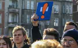 В Польше третью неделю бастуют учителя