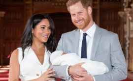 Primele imagini video cu băiețelul Prinţului Harry şi al soției sale Meghan