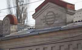 Semnele tainice de pe clădirile din Chișinău FOTO
